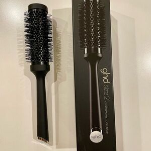 ghd Black Ceramic Vented Radial Hair Brush Size 2 (1.3” Barrel)